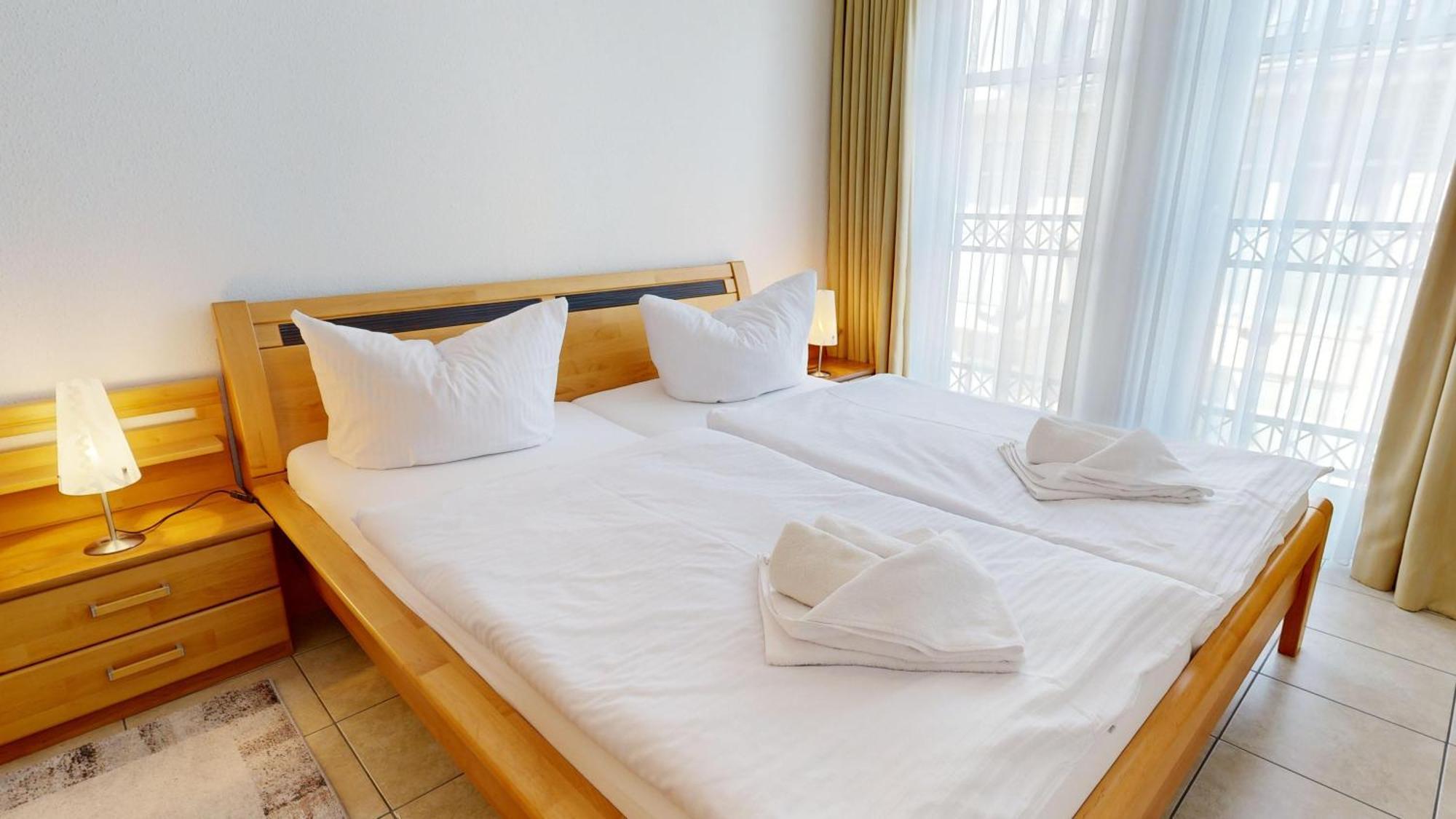 Apartment Strandnahe Mit 2 Schlafzimmern Und Balkon, Koenigin Augusta,